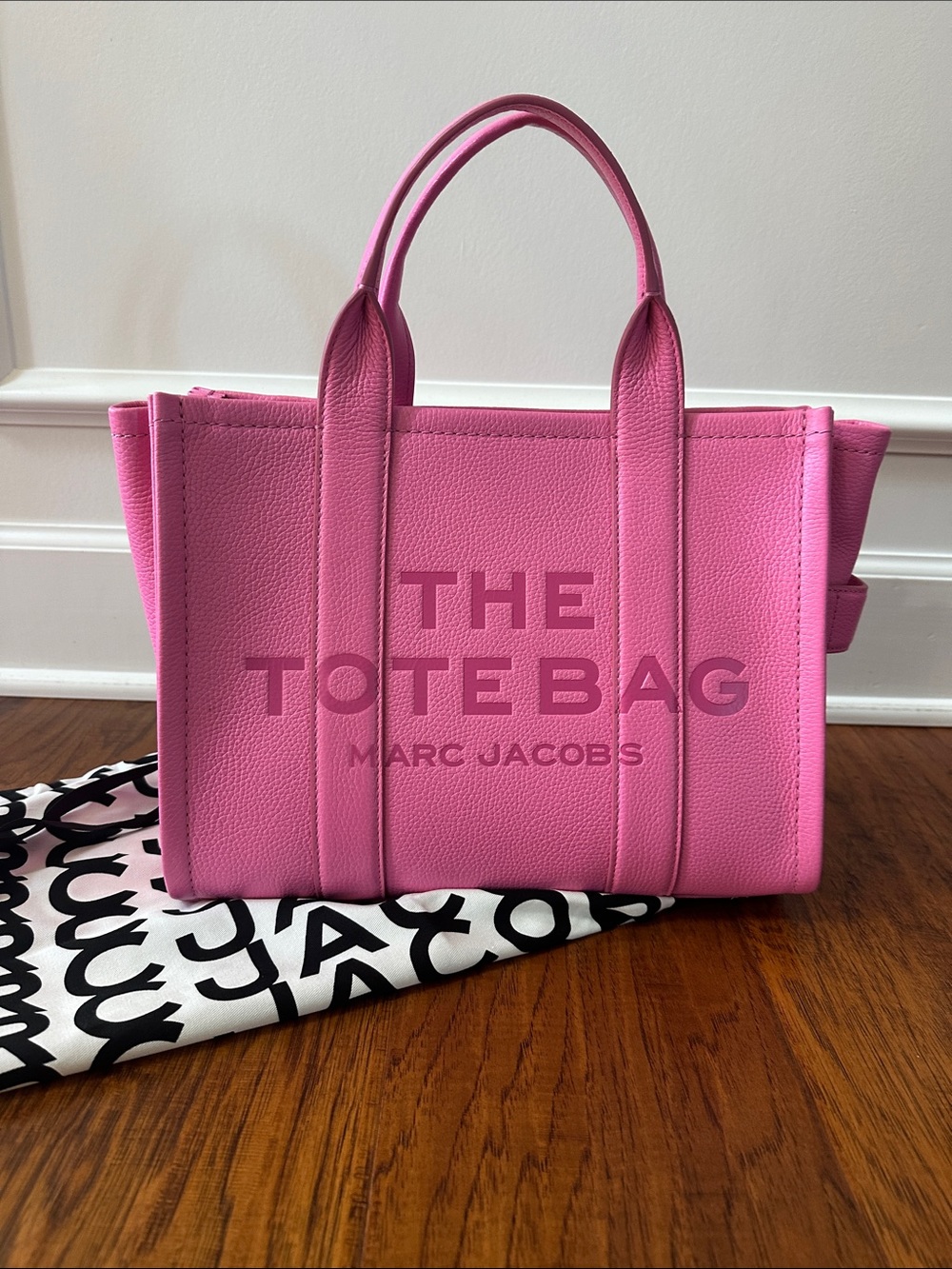Marc Jacobs Pink The Tote Bag - Pebbled Leather Top-Handle Tote